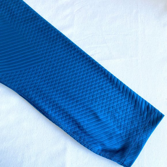 New Nike Zonal Strength Capri Tights - Picture 6 of 10